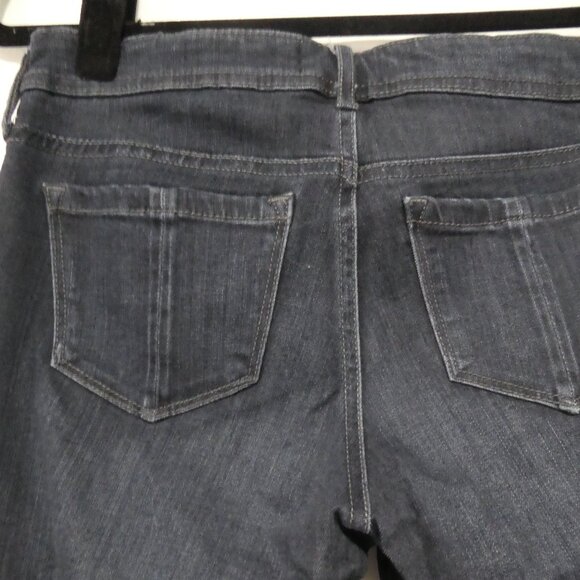 R JEANS Petites | size 26P | Classic Dark Wash Straight Leg Jeans - Picture 11 of 16